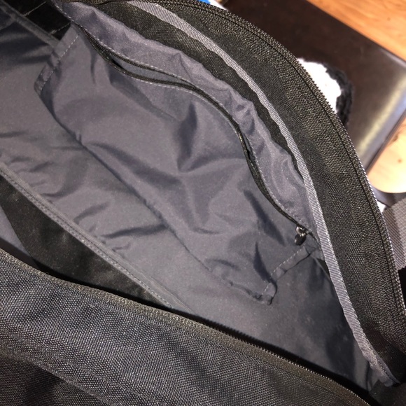 Nike Black Athletic Bag - Picture 4 of 4